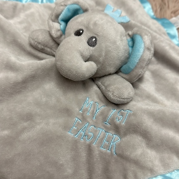 Elephant Lovey Blanket - Picture 2 of 4